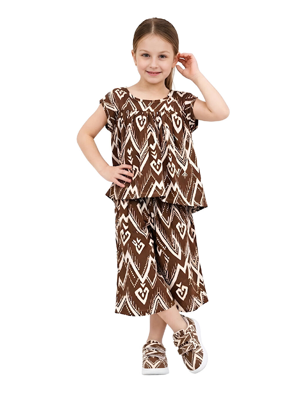 Kahverengi Kız Çocuk Geniş Kaprili ve Desen Detaylı Alt-Üst Takım 2-12 Yaş 12578HC-1