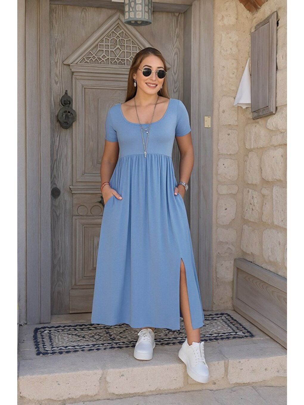 Mavi Kadın Kısa Kollu Yuvarlak Yaka önden Yırtmaçlı Cepli Viskon Uzun Elbise-2