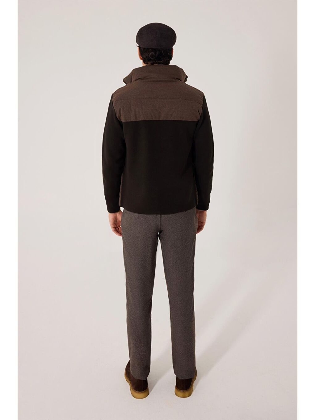 Gri Regular Fit Dik Yaka Yün Karışımlı Triko Mont-4