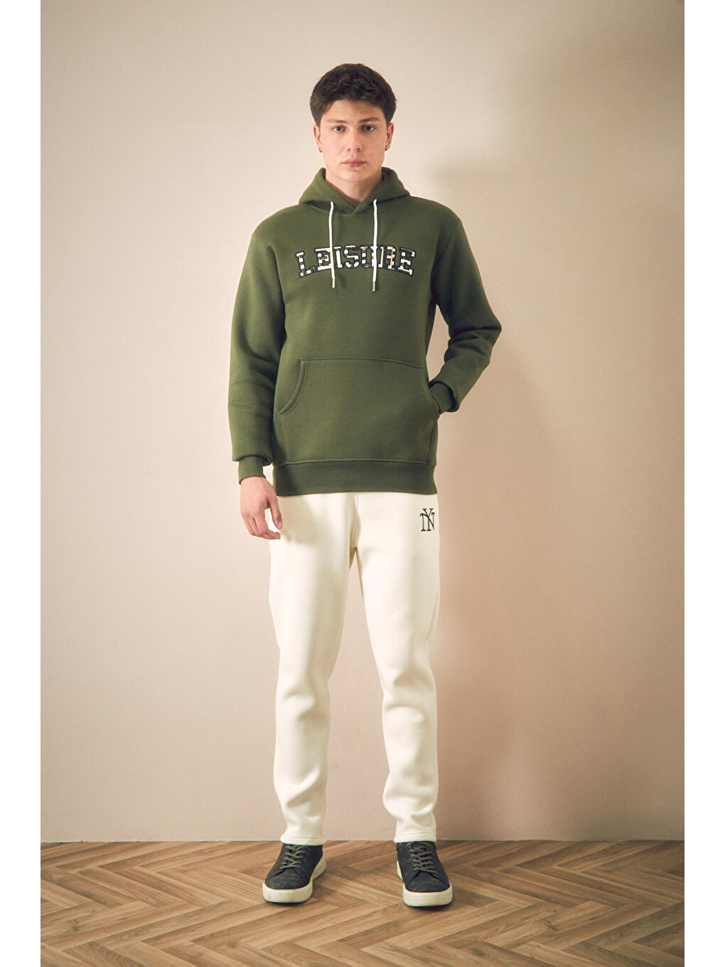 Fullamoda Haki Yazı Baskılı Kanguru Cepli Kapüşonlu Sweatshirt - 1