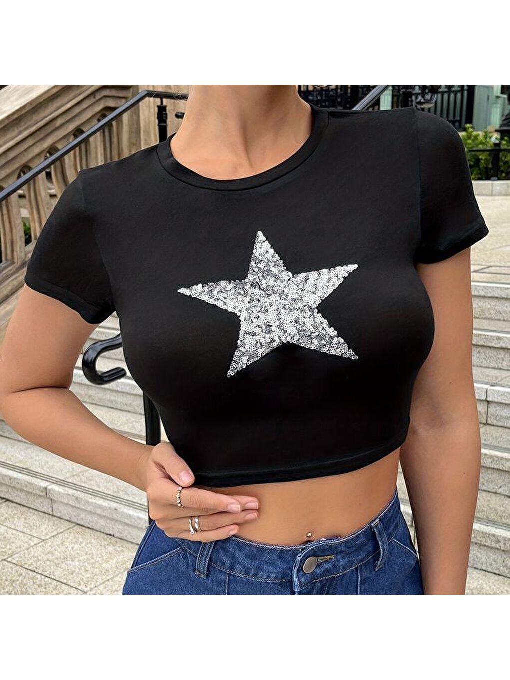 Siyah Pullu Star Crop Bluz-2