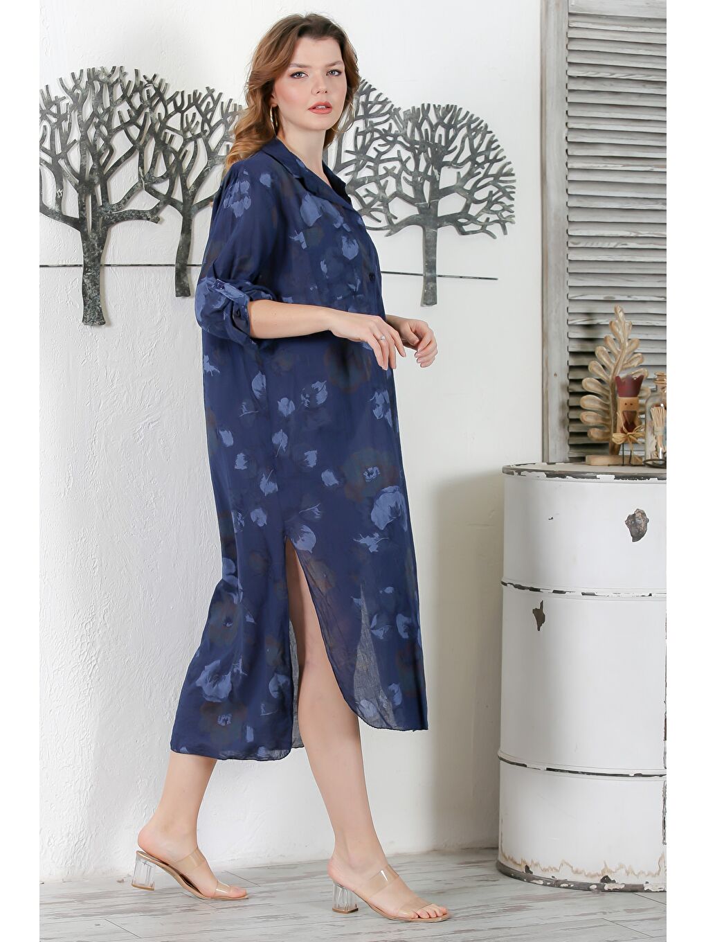 İtalyan Lacivert Gömlek Yaka Düğmeli Uzun Kollu Çift Cepli Allover Baskılı Dokuma Elbise 130 65-4