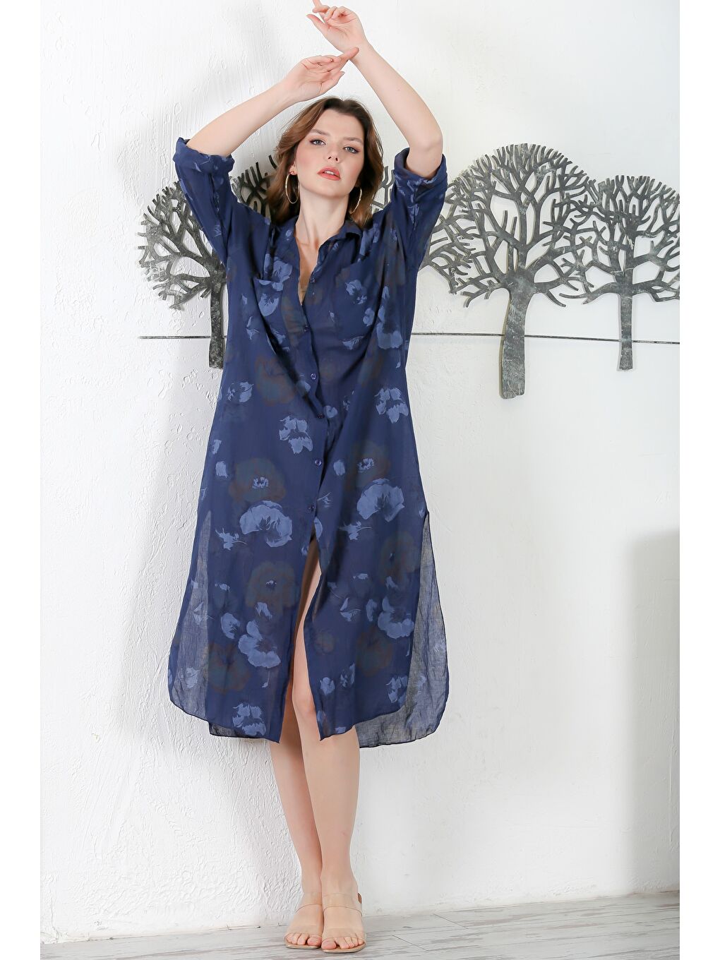 İtalyan Lacivert Gömlek Yaka Düğmeli Uzun Kollu Çift Cepli Allover Baskılı Dokuma Elbise 130 65-5