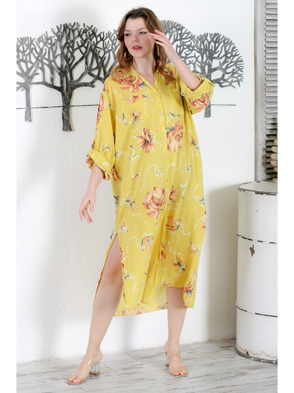 İtalyan Sarı Gömlek Yaka Düğmeli Uzun Kollu Çift Cepli Allover Baskılı Dokuma Elbise 130 65