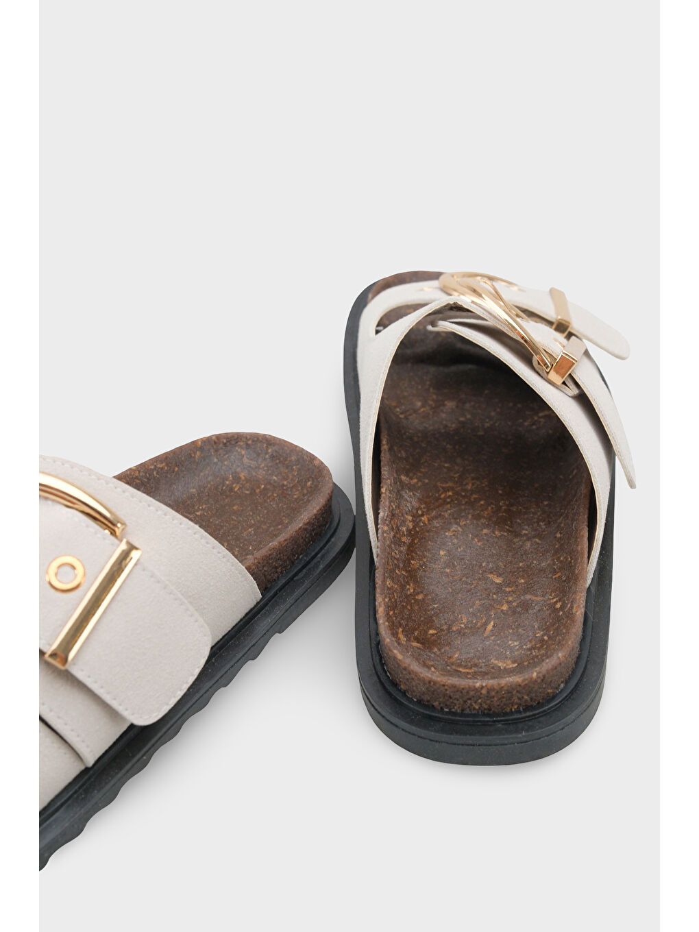 Bej Zelda Düz Topuklu Metal Tokalı Konfor Kadın Terlik-3