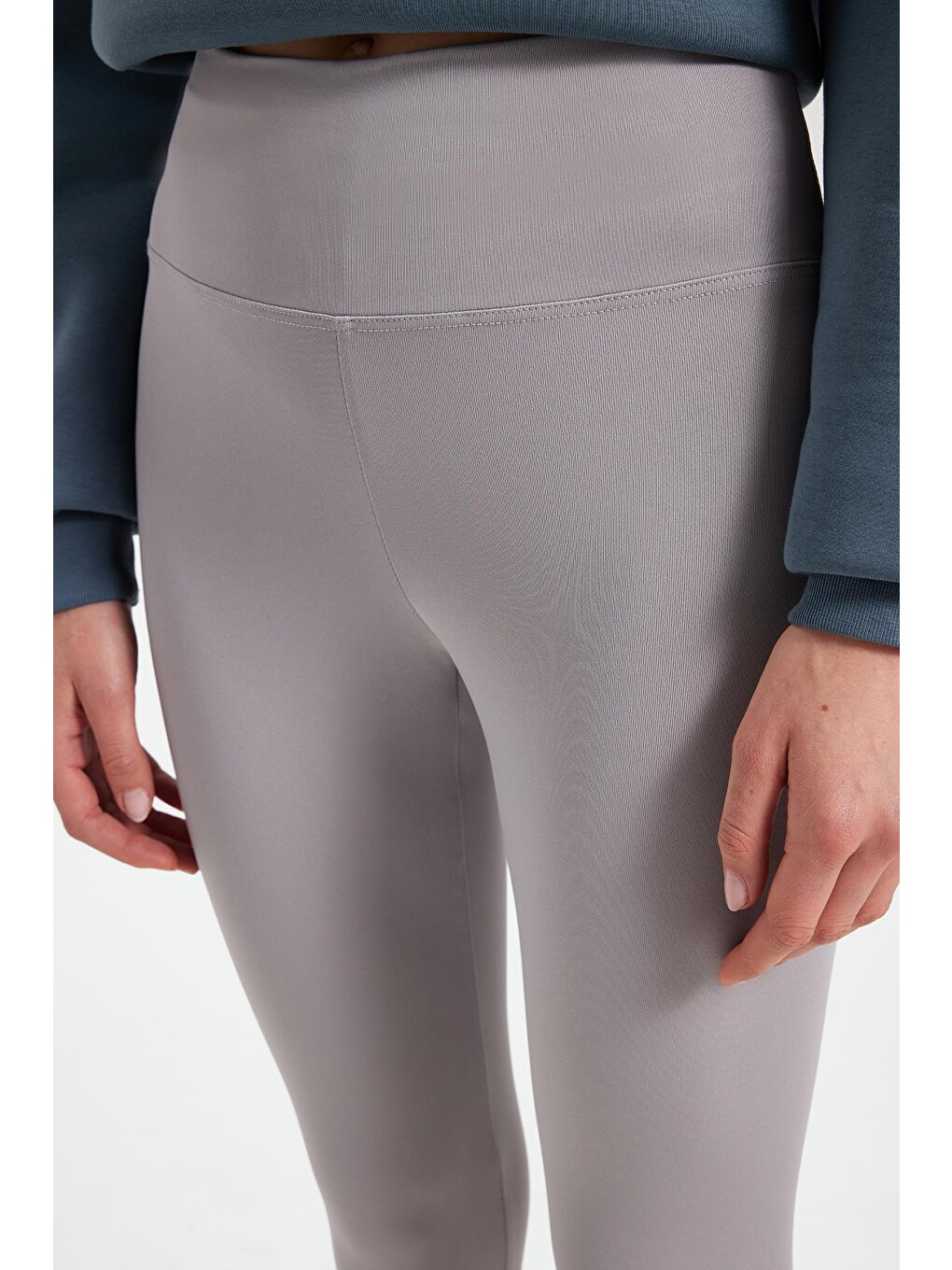 Kadın Slim Fit Dar Kesim Scuba Kumaş Beli Lastikli Gri Tayt-2