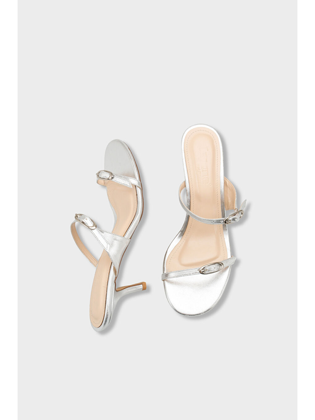 Gri Gerda Yuvarlak Burunlu Çift Tokalı Orta Topuklu Kadın Terlik-4