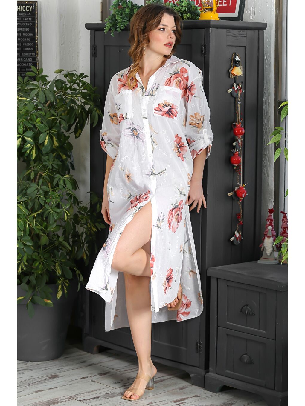 İtalyan Beyaz Gömlek Yaka Düğmeli Uzun Kollu Çift Cepli Allover Baskılı Dokuma Elbise 130 65-1