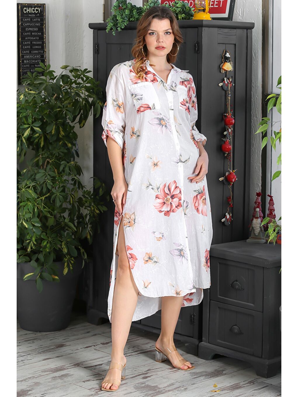 İtalyan Beyaz Gömlek Yaka Düğmeli Uzun Kollu Çift Cepli Allover Baskılı Dokuma Elbise 130 65-2