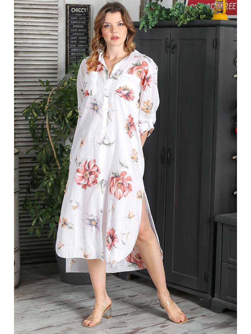 İtalyan Beyaz Gömlek Yaka Düğmeli Uzun Kollu Çift Cepli Allover Baskılı Dokuma Elbise 130 65-4