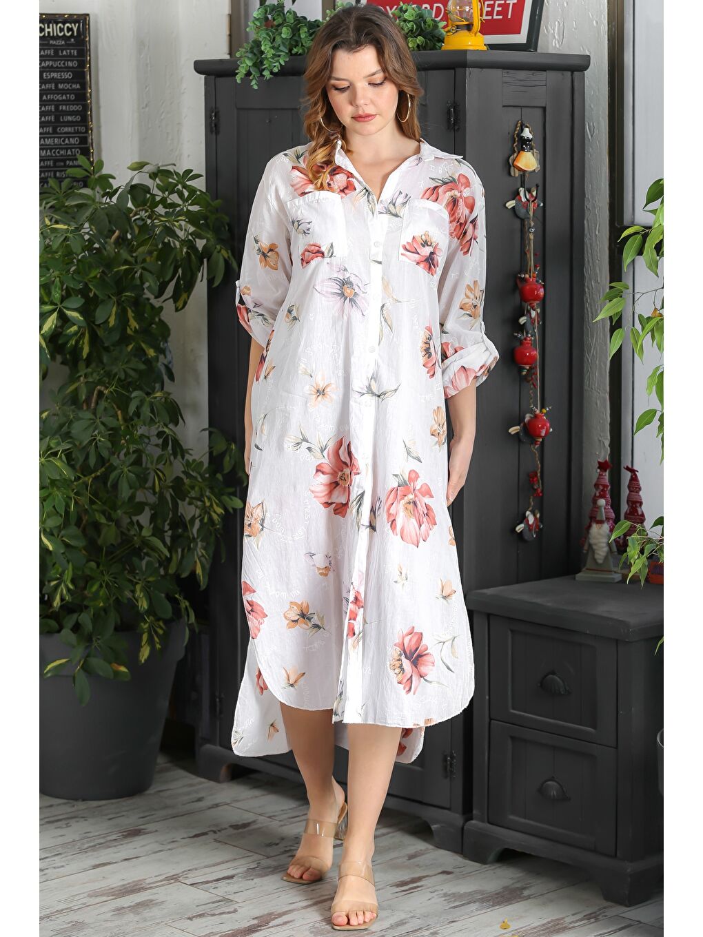 İtalyan Beyaz Gömlek Yaka Düğmeli Uzun Kollu Çift Cepli Allover Baskılı Dokuma Elbise 130 65-5