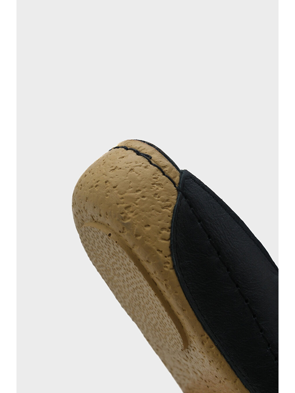 Siyah Nissa Çapraz Bantlı Deri Konfor Anatomik Kadın Terlik-2