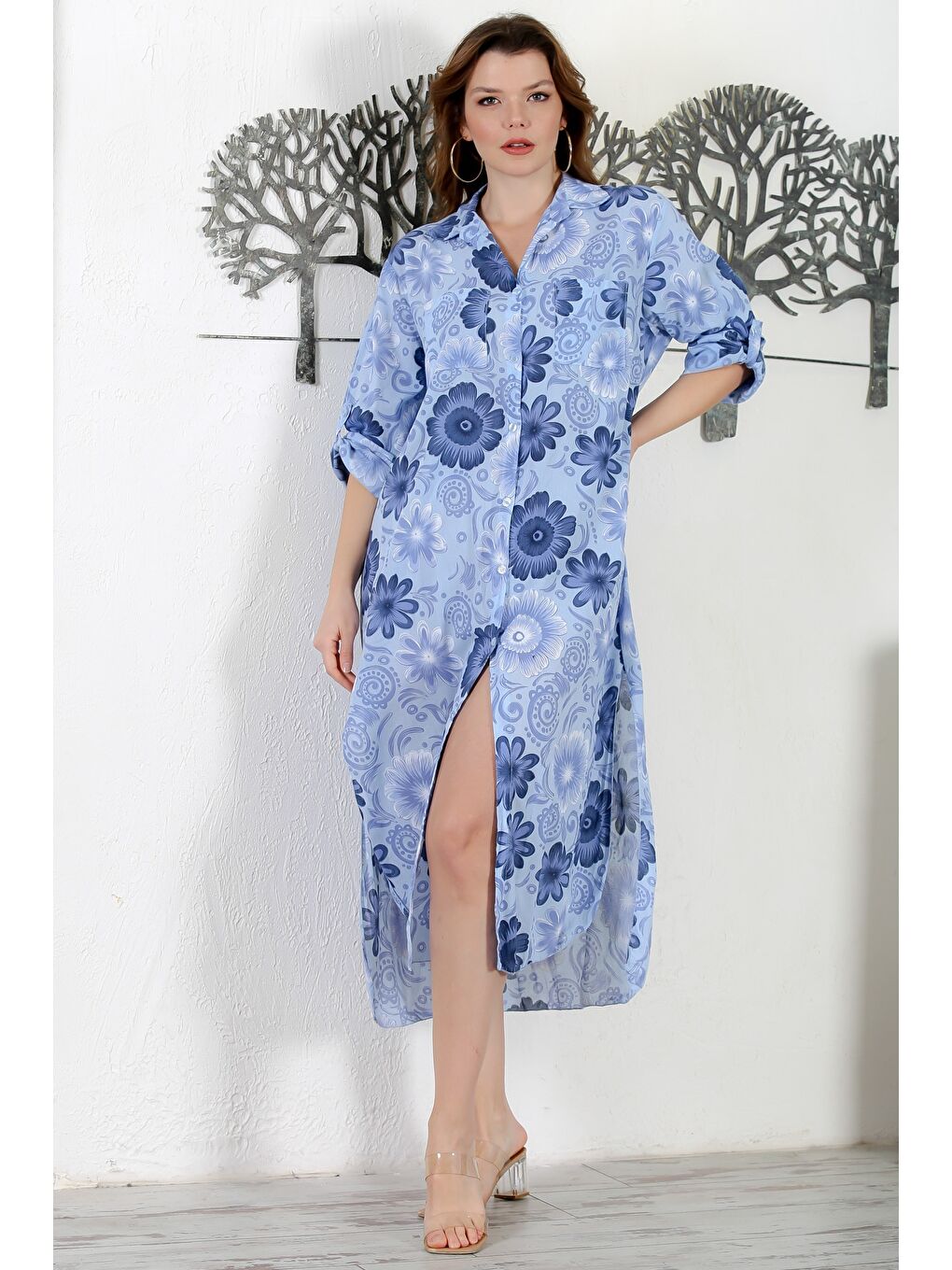 İtalyan Açık Mavi Gömlek Yaka Düğmeli Uzun Kollu Çift Cepli Allover Baskılı Dokuma Elbise 130 65-4