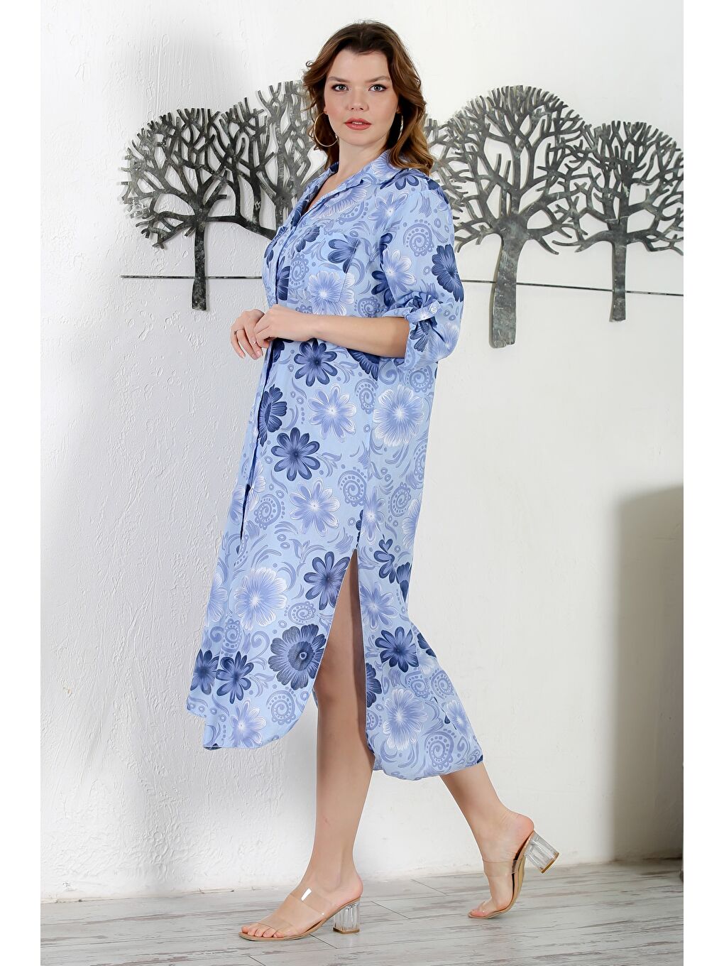 İtalyan Açık Mavi Gömlek Yaka Düğmeli Uzun Kollu Çift Cepli Allover Baskılı Dokuma Elbise 130 65-5