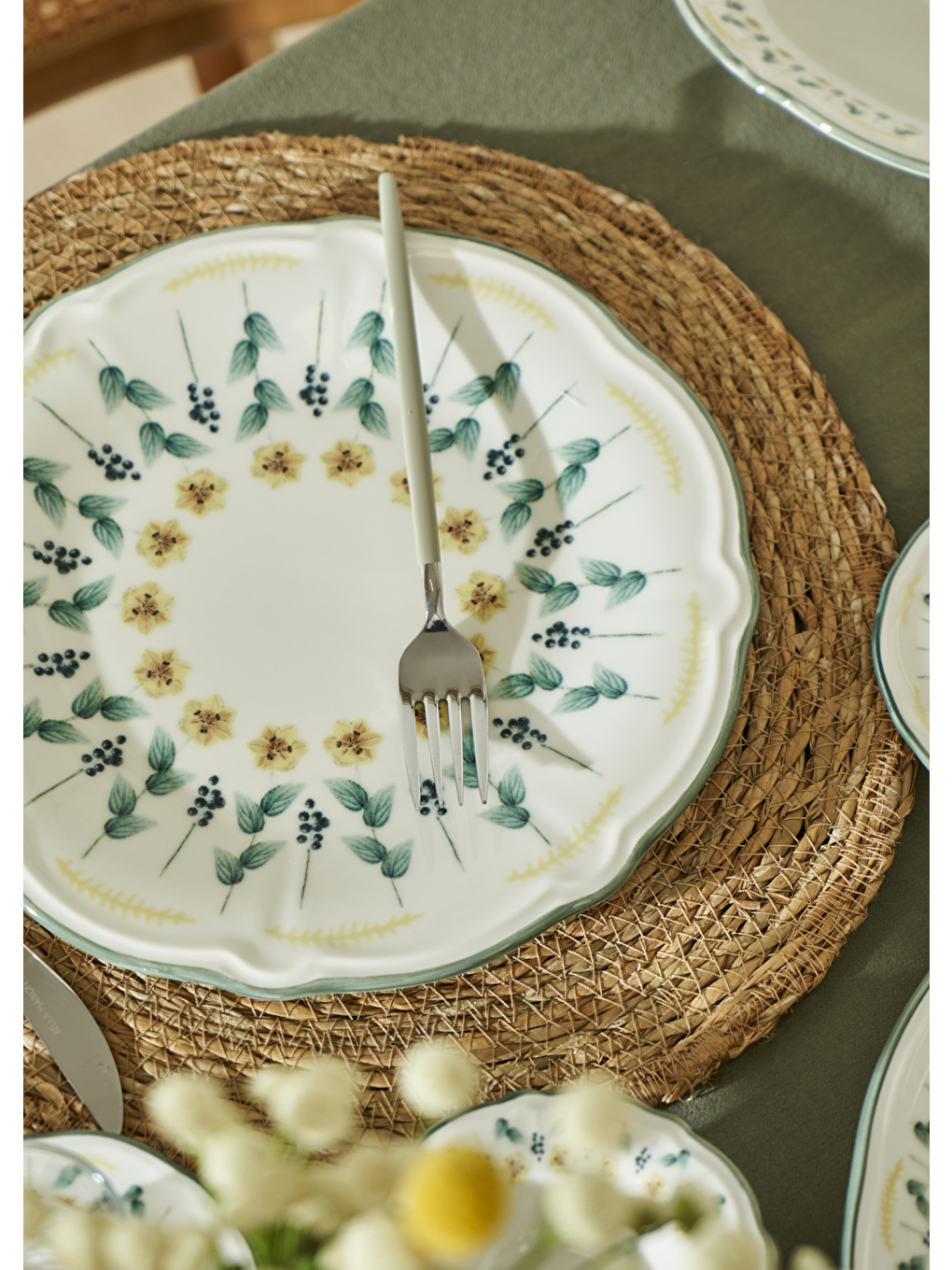 Adelina Stoneware 52 Parça 12 Kişilik Kahvaltı Takımı Yeşil-4
