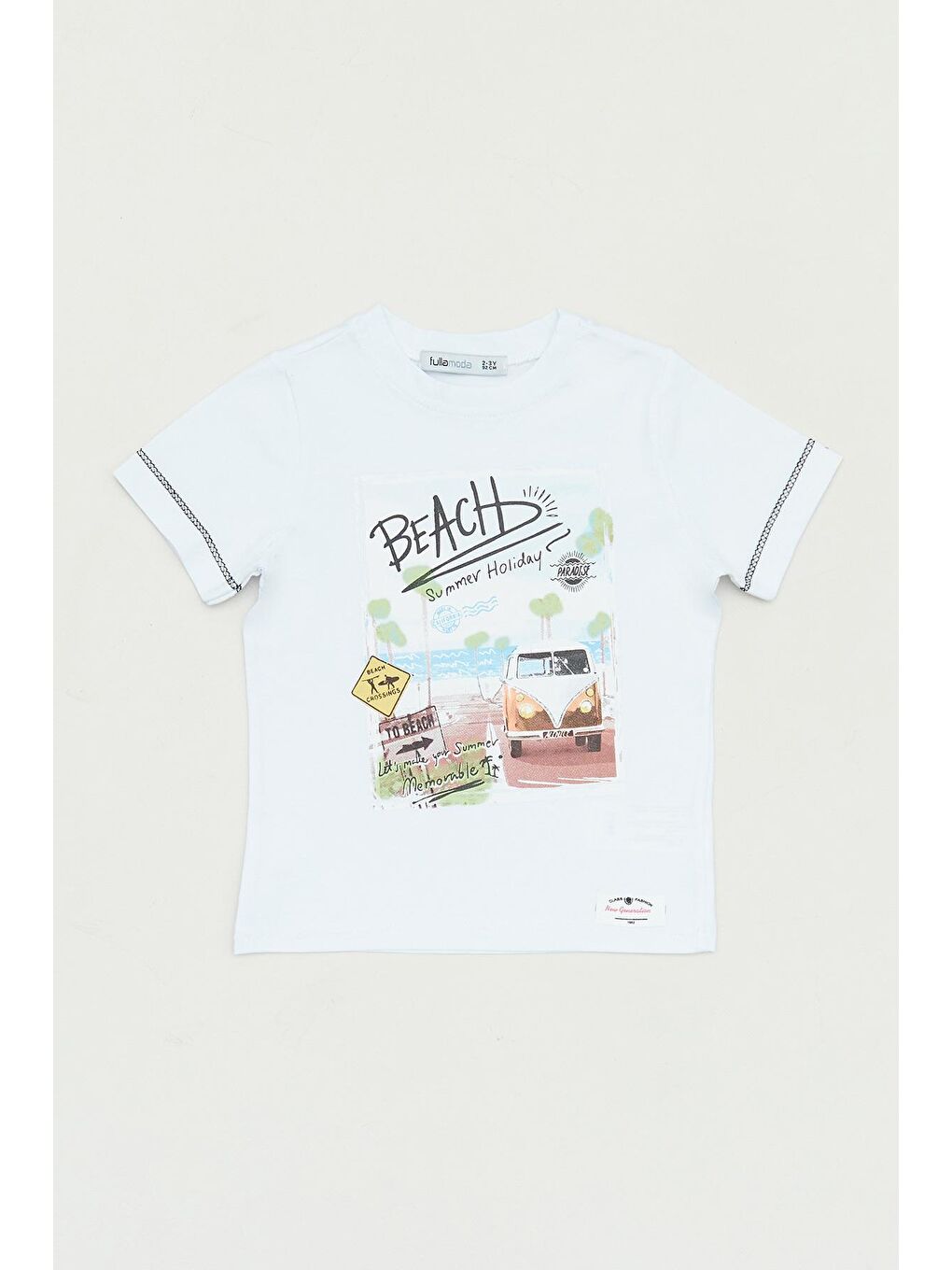 Beyaz Baskılı Bisiklet Yaka Tişört