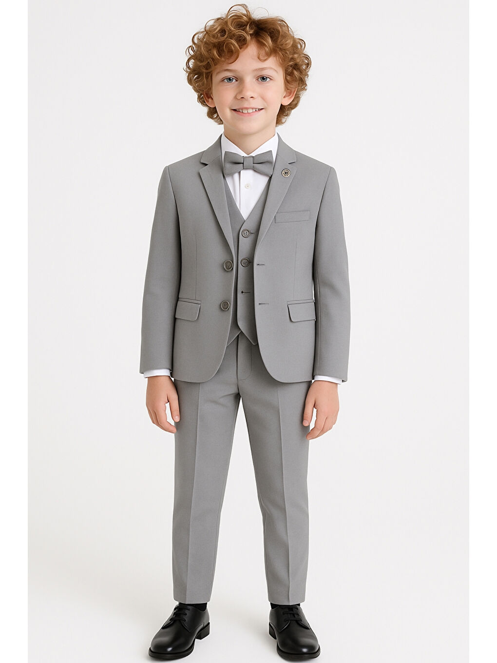 Gri Erkek Çocuk Pusula Rozetli Papyonlu Ceketli 4’lü Set Takım Elbise Ak2840