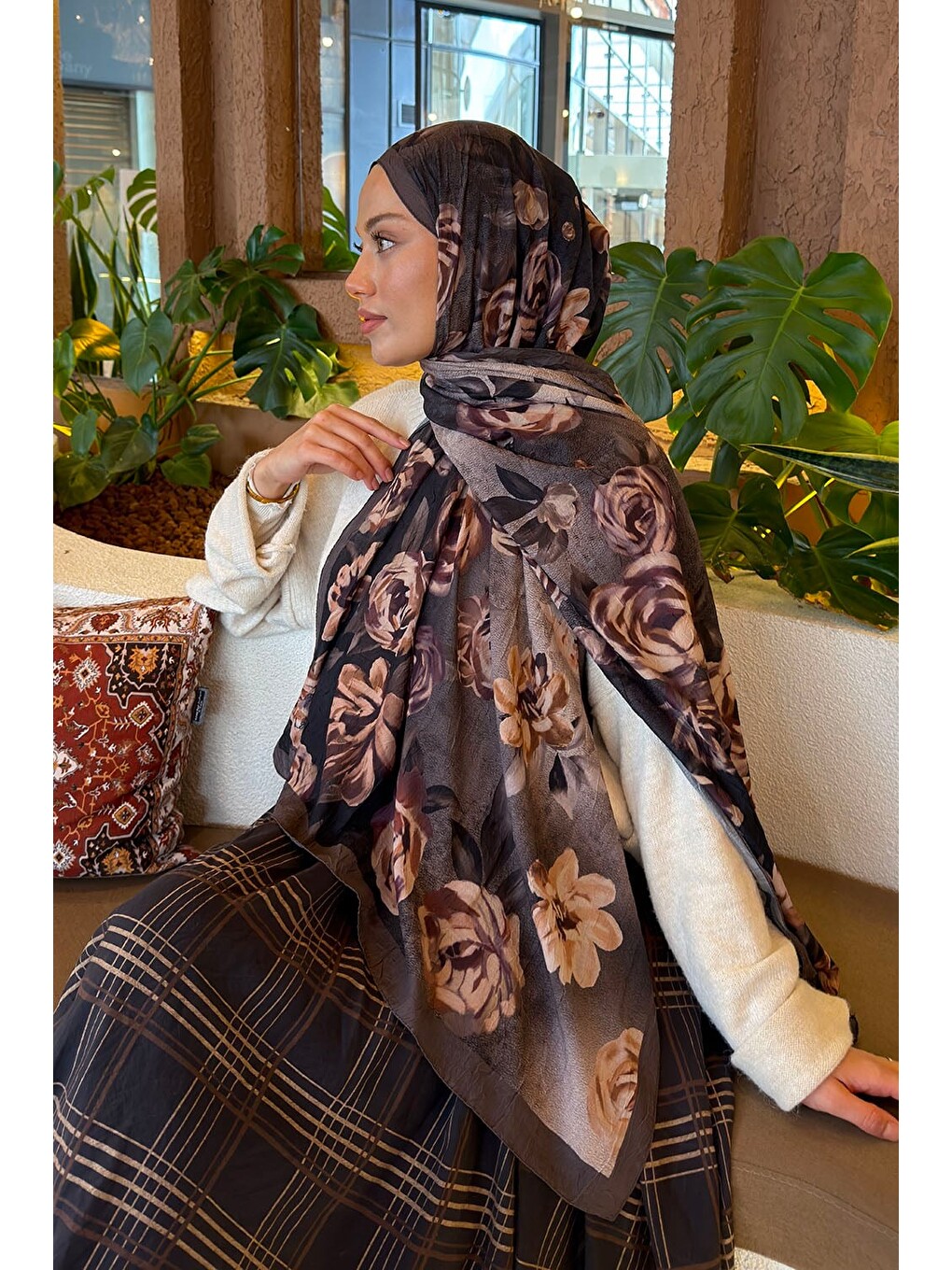 Kahverengi Çiçek Desen Bambu Şal Soft Kahve-3