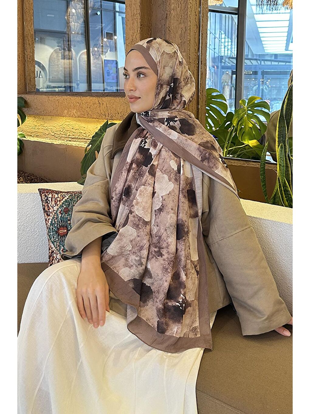 Kahverengi Batik Çiçek Desen Bambu Şal Toprak-3