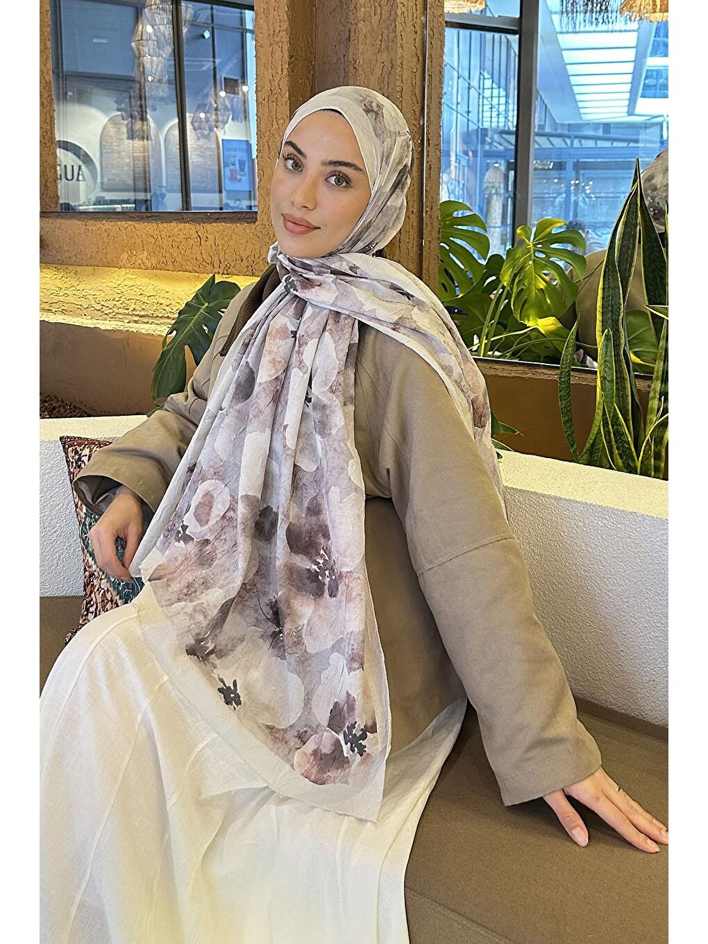 Bej Batik Çiçek Desen Bambu Şal Taş