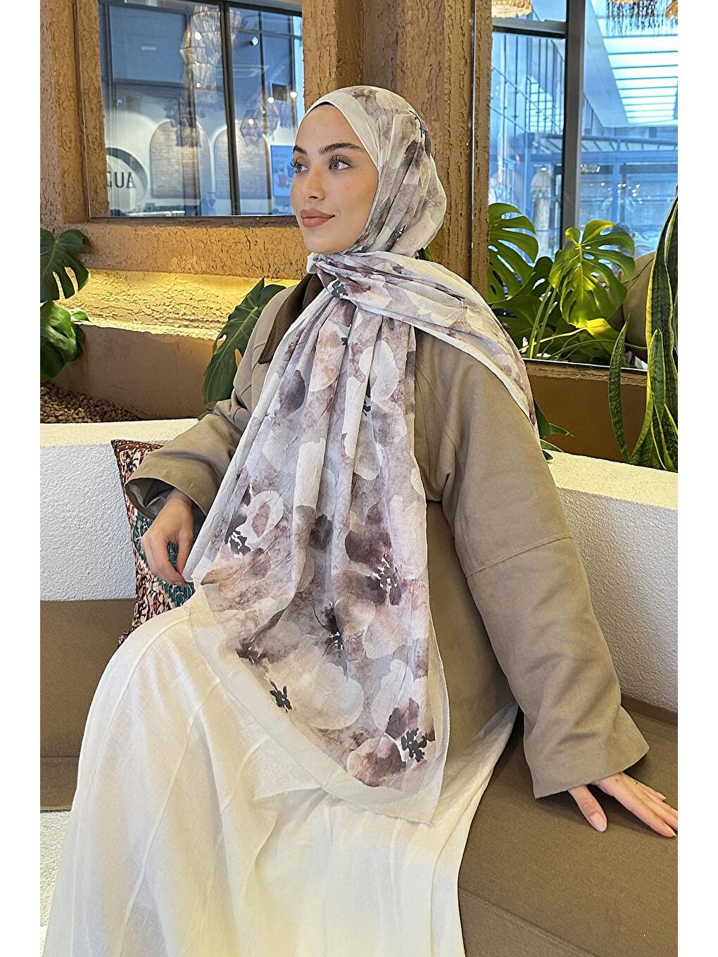 Bej Batik Çiçek Desen Bambu Şal Taş-2