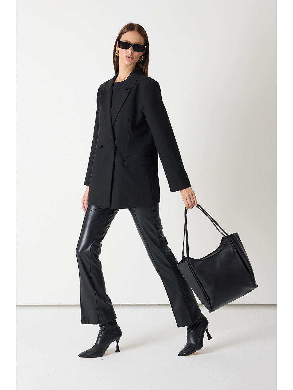 Kadın Siyah Çift Saplı Suni Deri Omuz Çantası-3