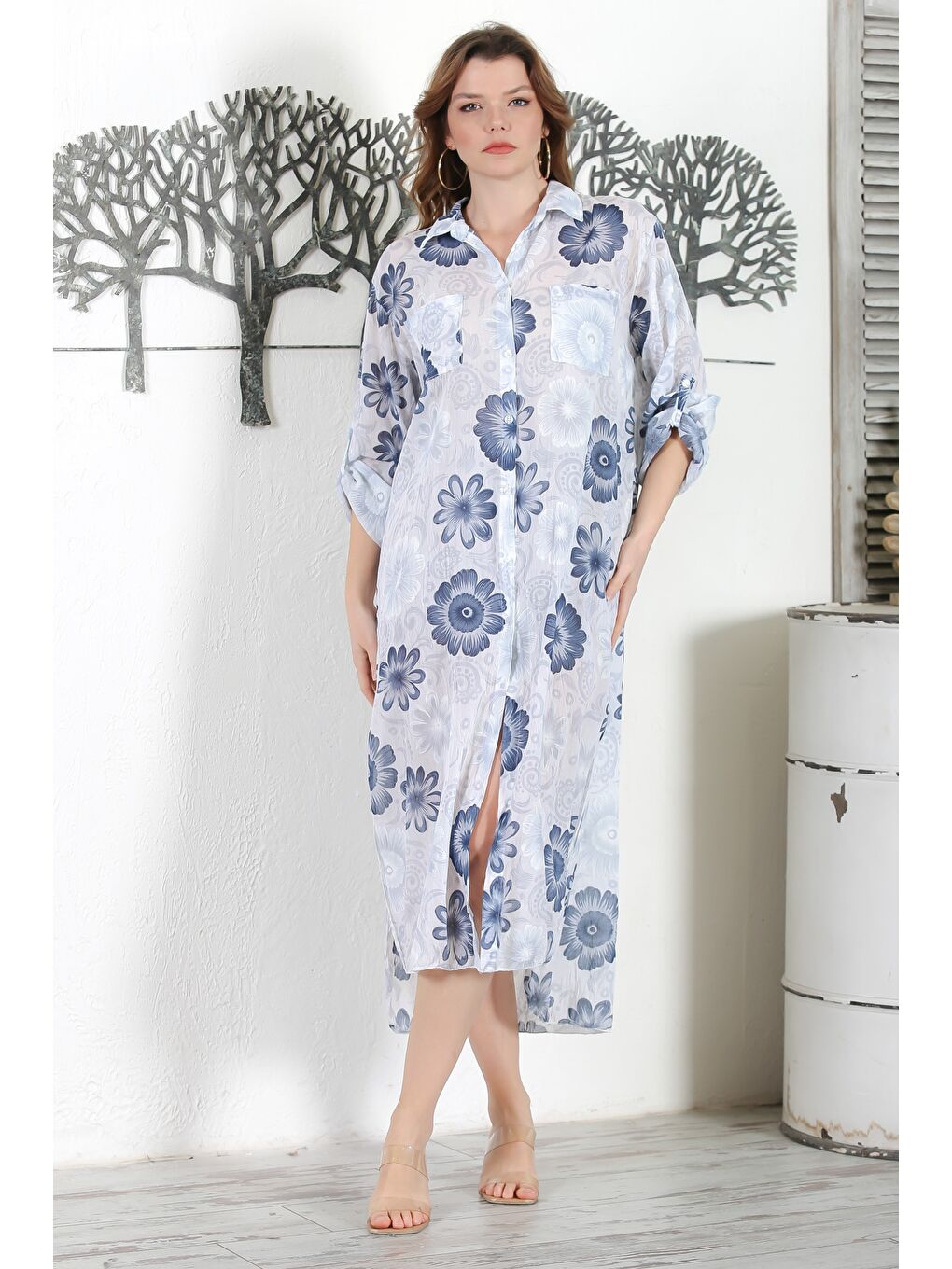 İtalyan Beyaz Gömlek Yaka Düğmeli Uzun Kollu Çift Cepli Allover Baskılı Dokuma Elbise 130 65