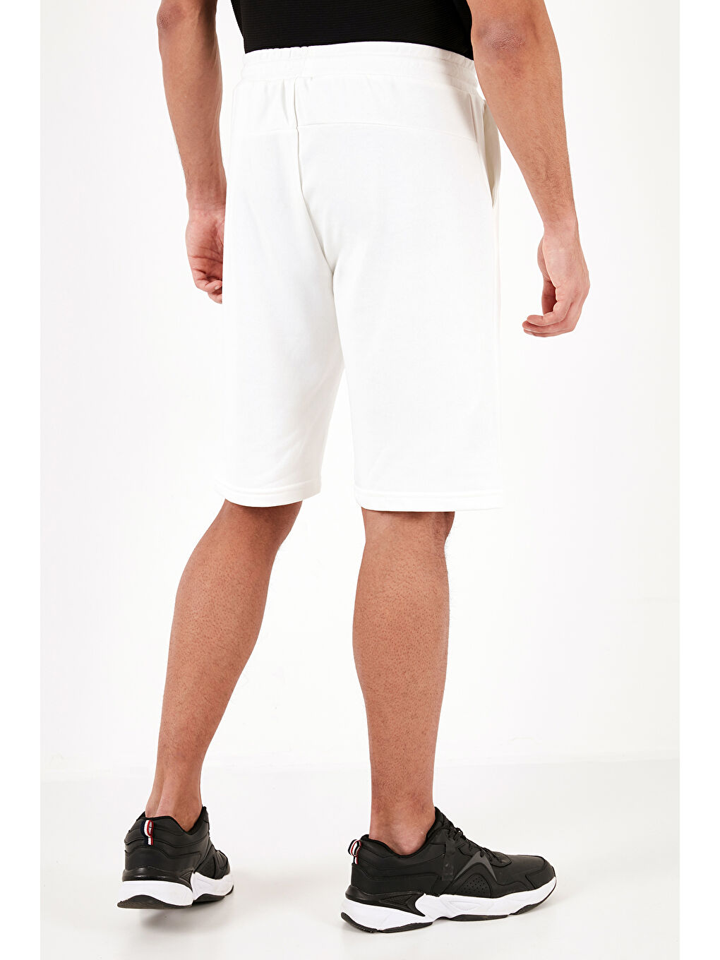 Mavi Pamuklu Regular Fit Normal Bel Cepli 3'lü Paket Şort 5908042S3-6