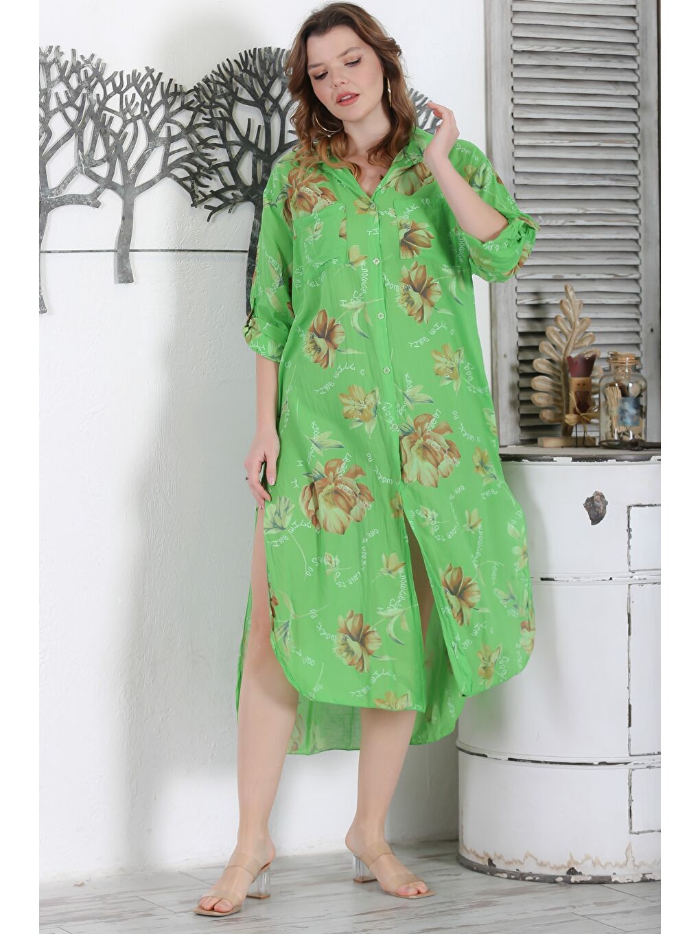 İtalyan Fıstık Yeşili Gömlek Yaka Düğmeli Uzun Kollu Çift Cepli Allover Baskılı Dokuma Elbise 130 65-3
