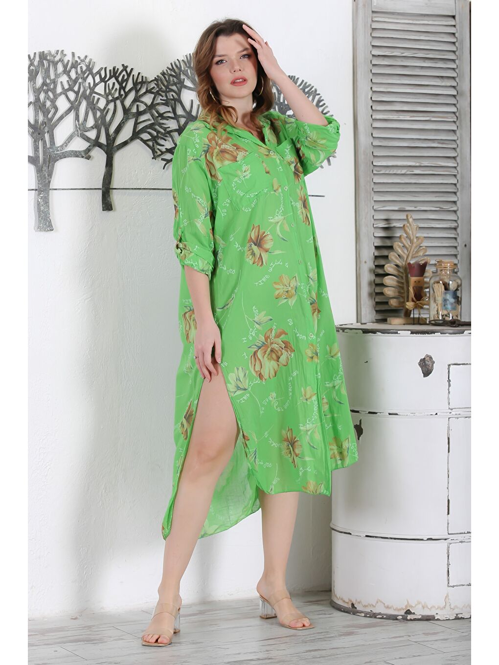 İtalyan Fıstık Yeşili Gömlek Yaka Düğmeli Uzun Kollu Çift Cepli Allover Baskılı Dokuma Elbise 130 65-6
