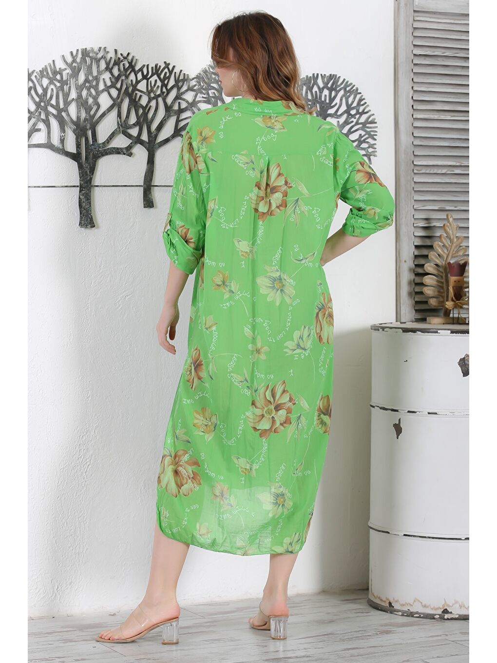 İtalyan Fıstık Yeşili Gömlek Yaka Düğmeli Uzun Kollu Çift Cepli Allover Baskılı Dokuma Elbise 130 65-7