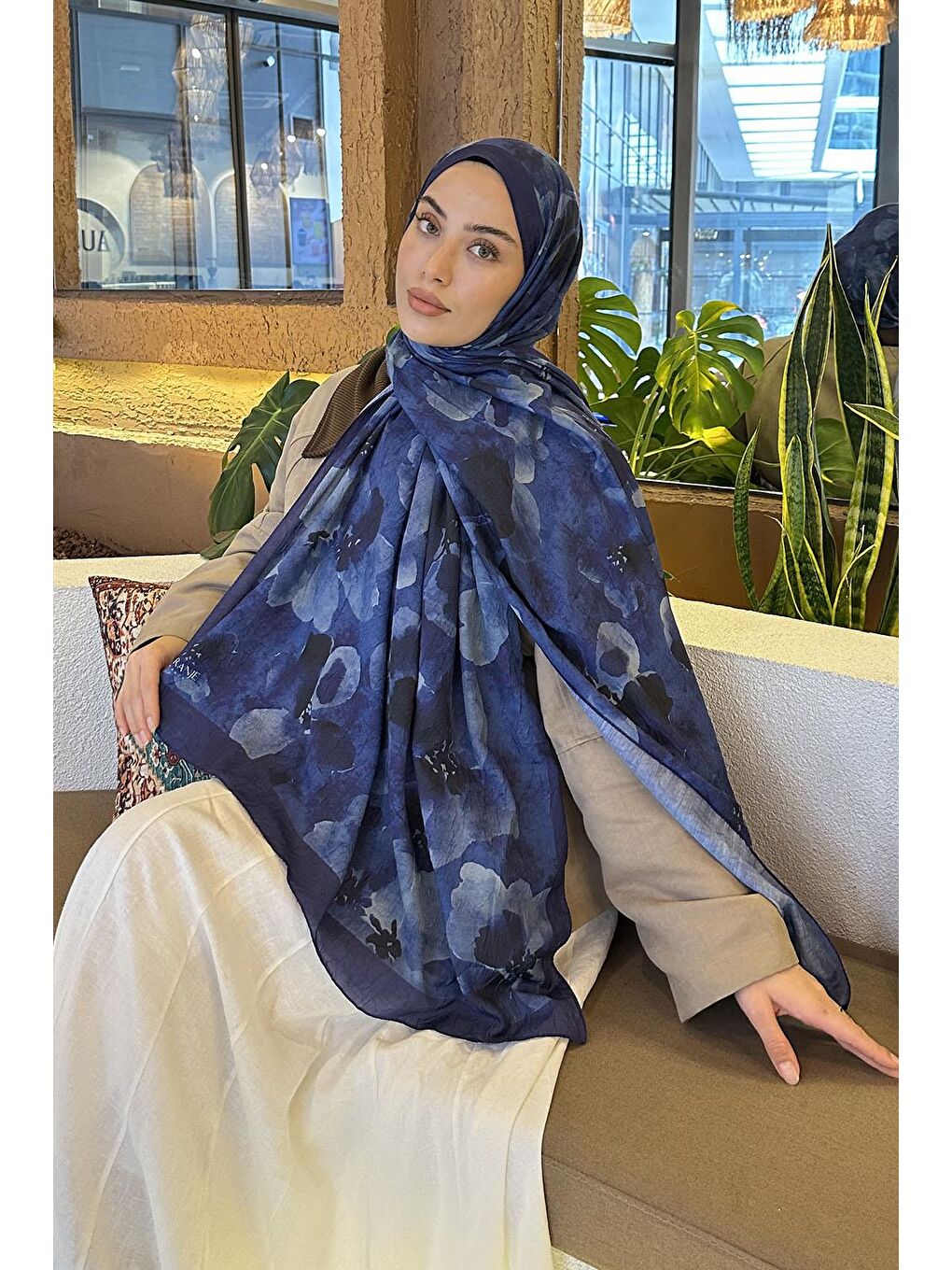 Batik Çiçek Desen Bambu Şal Gece Mavisi