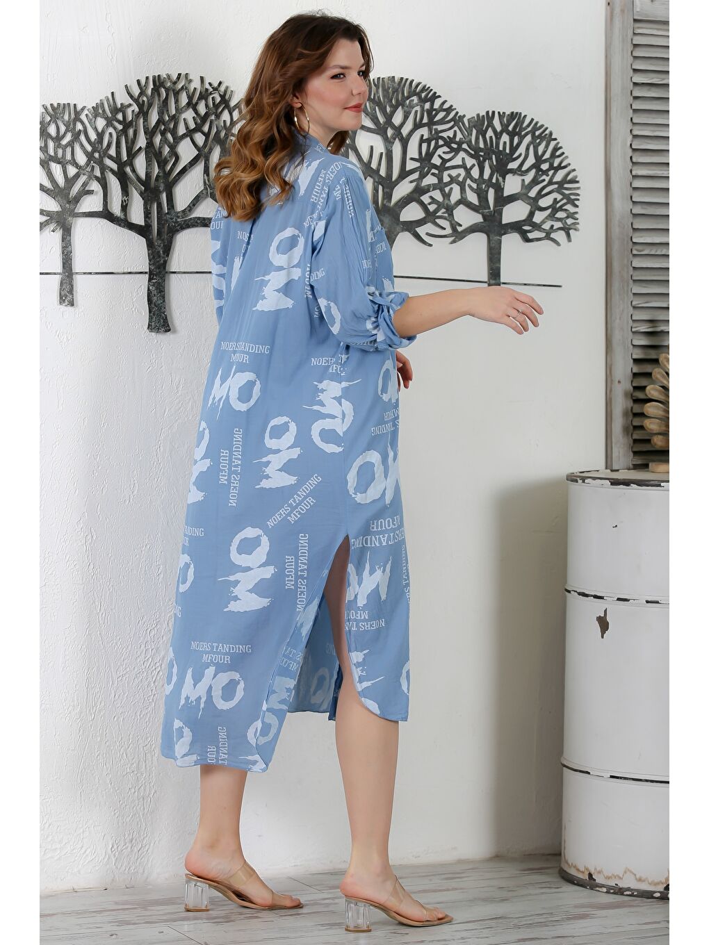 İtalyan Gök Mavisi Gömlek Yaka Düğmeli Uzun Kollu Çift Cepli Allover Baskılı Dokuma Elbise 130 65-5