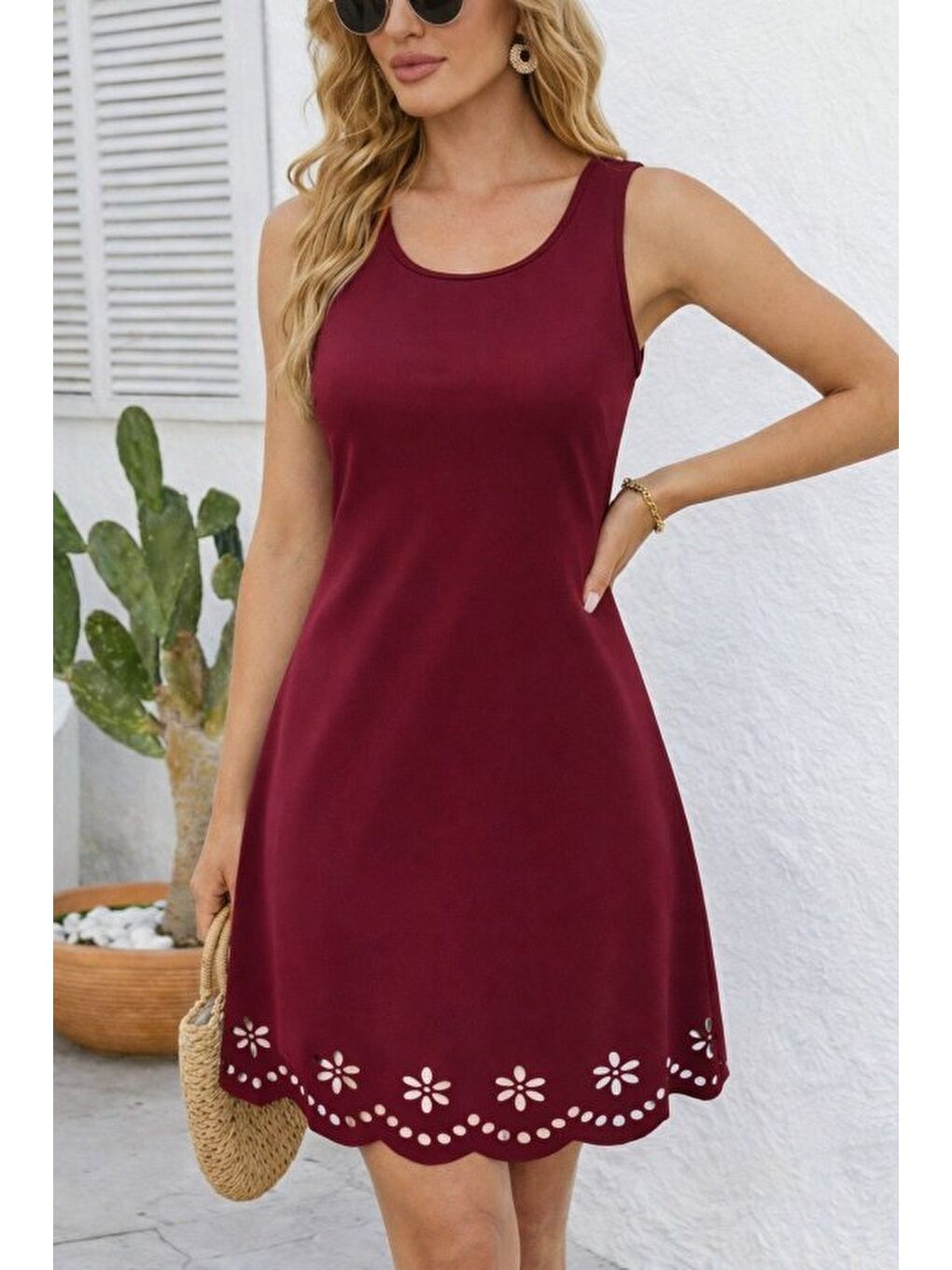 Bordo Kadın Askılı Yuvarlak Yakalı çiçek Desenli Ithal Krep Kısa Elbise