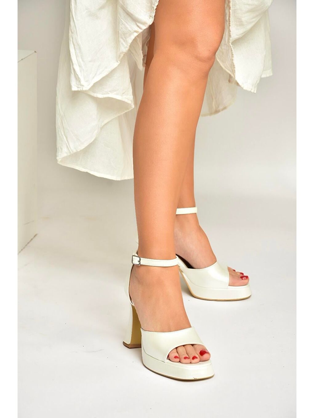 Bej Sedef Kadın Topuklu Ayakkabı Y404850209-1