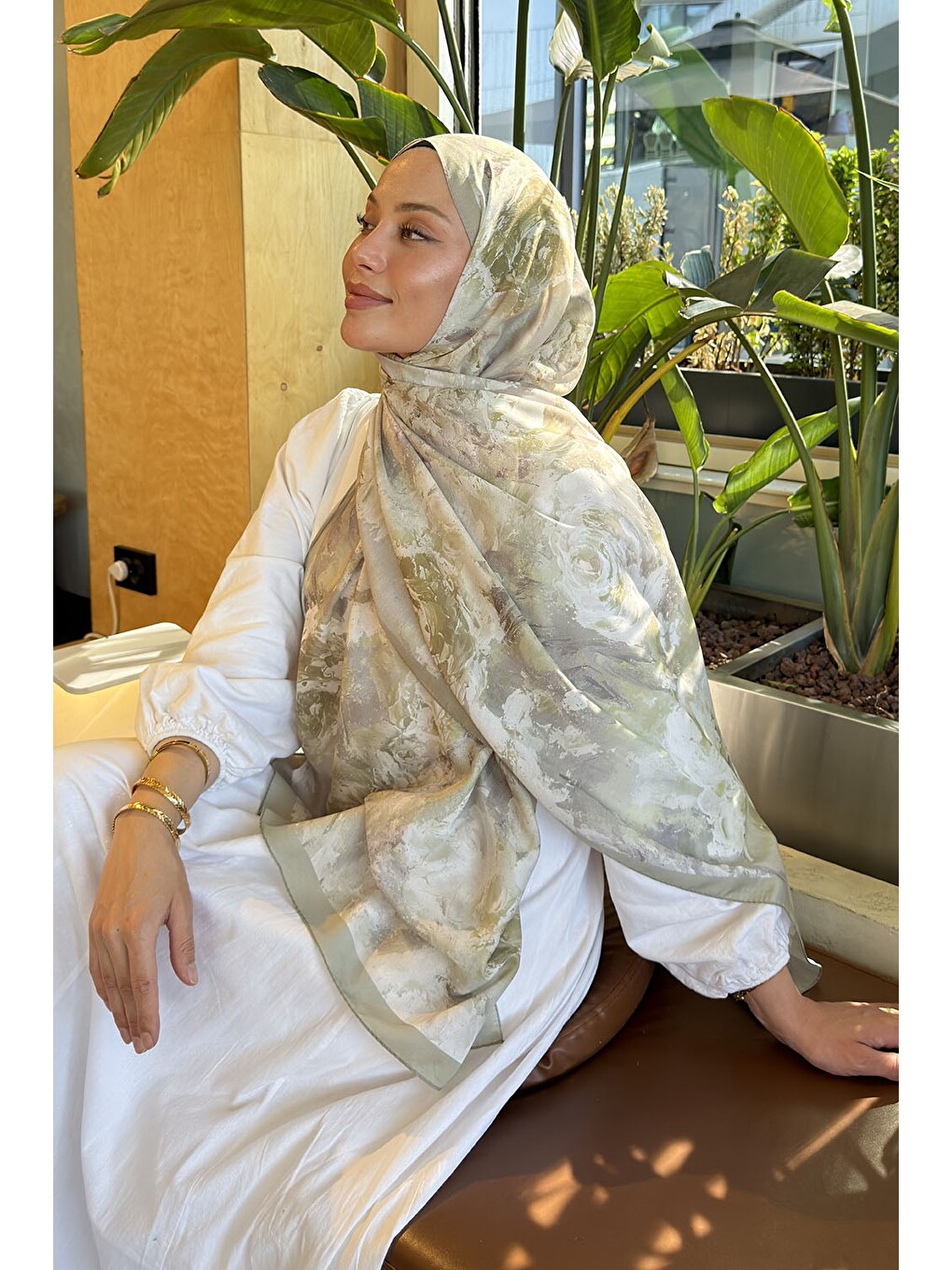 Gül Çiçek Desen Lara Soft Şal Mint Yeşili-2