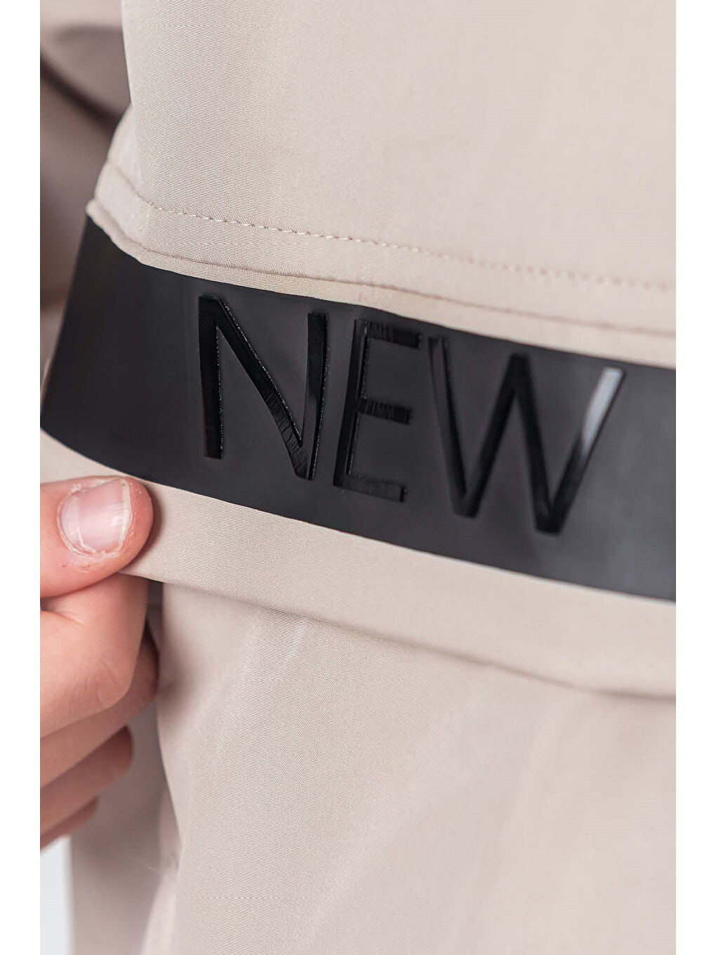 Bej Erkek Çocuk Çıkarılabilir Kapüşonlu New Life Baskılı Kışlık Mont KM7361-2