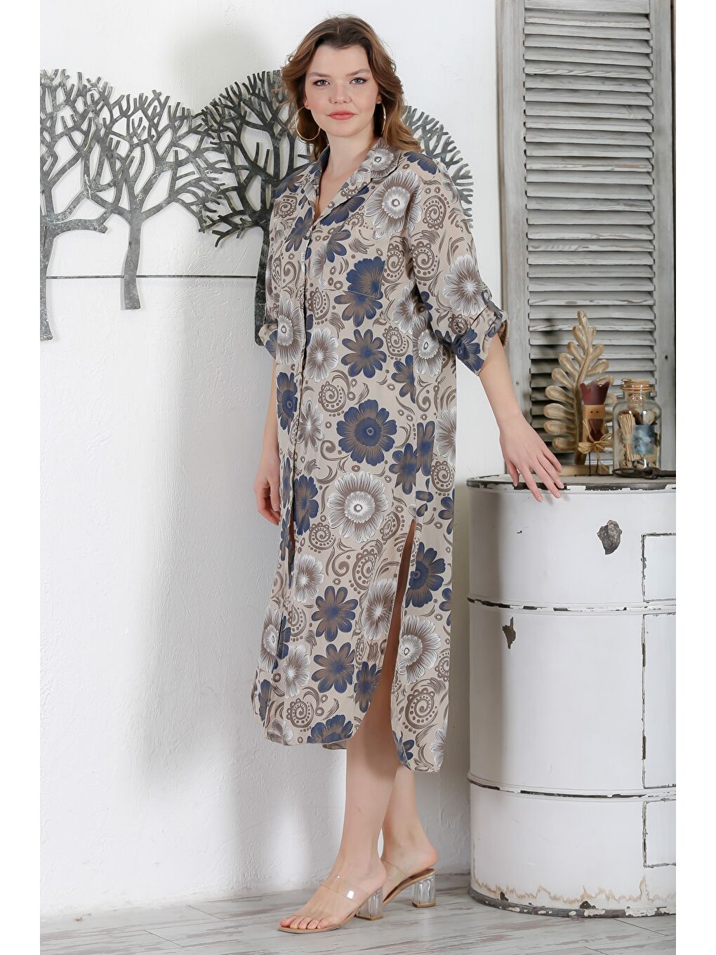 Kahverengi İtalyan Açık Kahve Gömlek Yaka Düğmeli Uzun Kollu Çift Cepli Allover Baskılı Dokuma Elbise 130 65-2