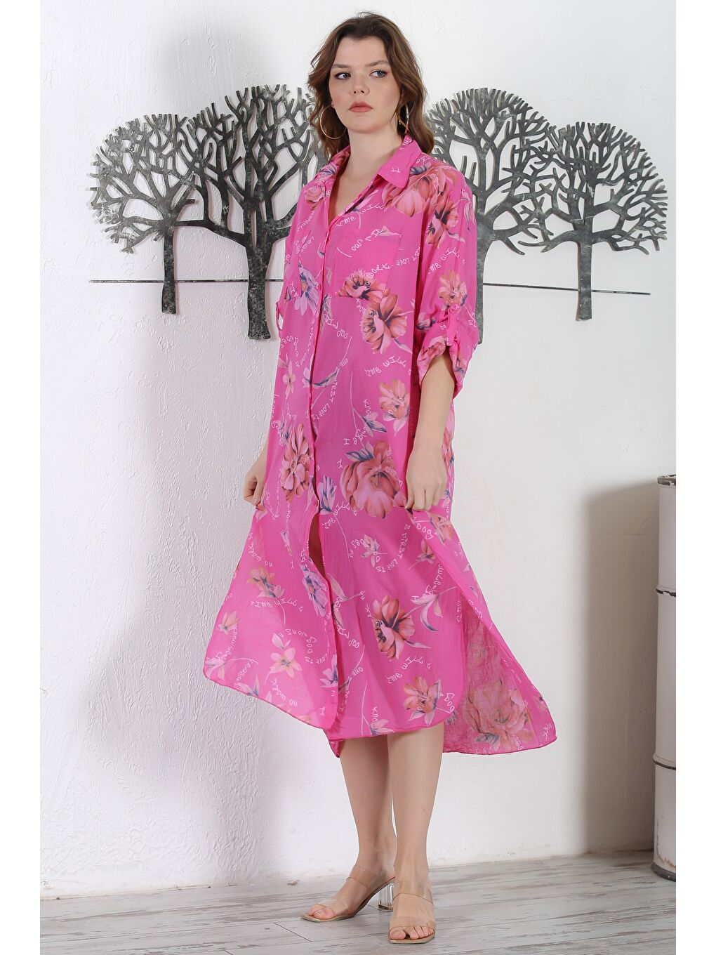 İtalyan Fuşya Gömlek Yaka Düğmeli Uzun Kollu Çift Cepli Allover Baskılı Dokuma Elbise 130 65-1