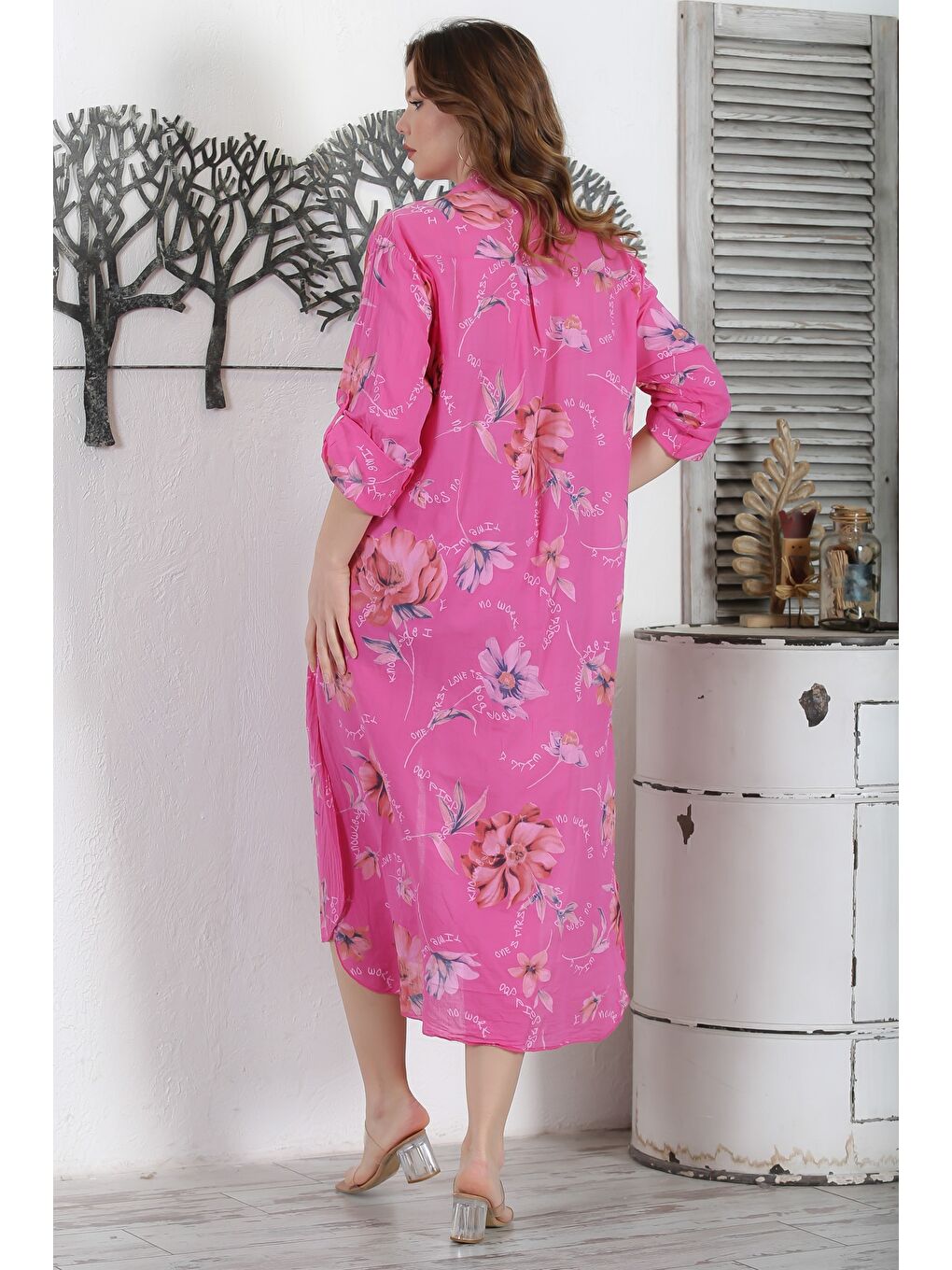 İtalyan Fuşya Gömlek Yaka Düğmeli Uzun Kollu Çift Cepli Allover Baskılı Dokuma Elbise 130 65-7