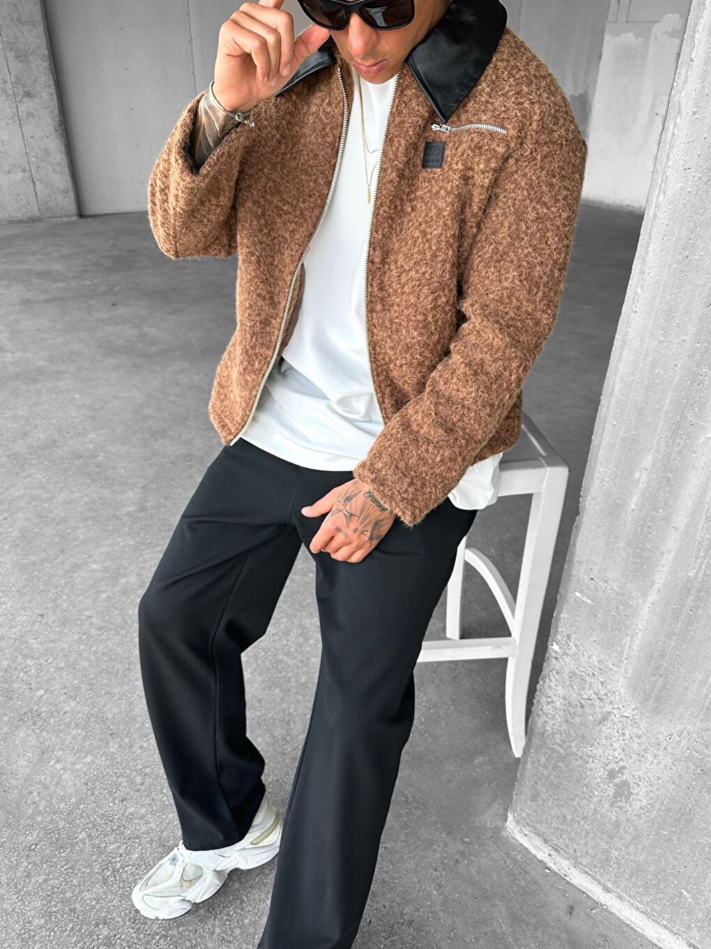 Erkek Oversize Yakalı Fermuarlı Pelüş Mont Kahverengi