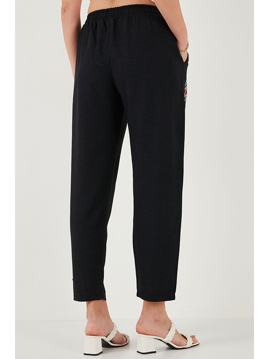 Siyah Bohem İşlemeli Keten ve Pamuk Karışımlı Şalvar Kadın Pantolon 5865050-6