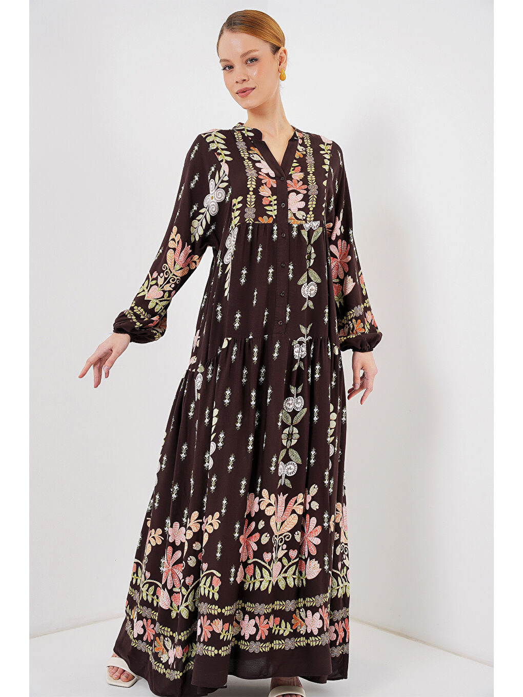 2423 Otantik Desenli Tesettür Elbise - I. Kahverengi-1