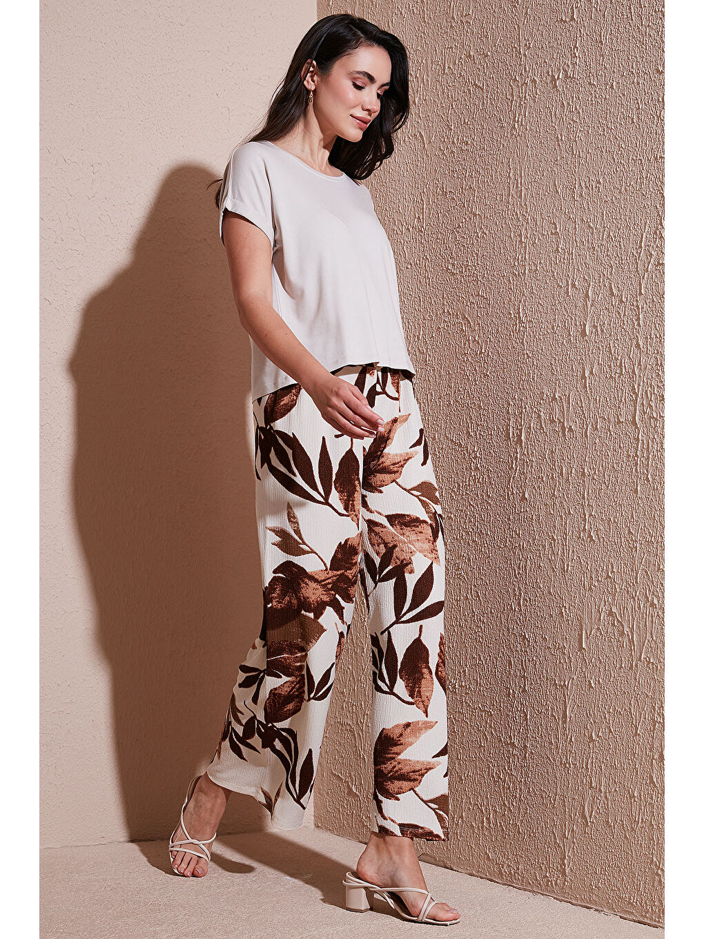 Sarı Desenli Beli Lastikli Bol Paça Kadın Pantolon 5869018