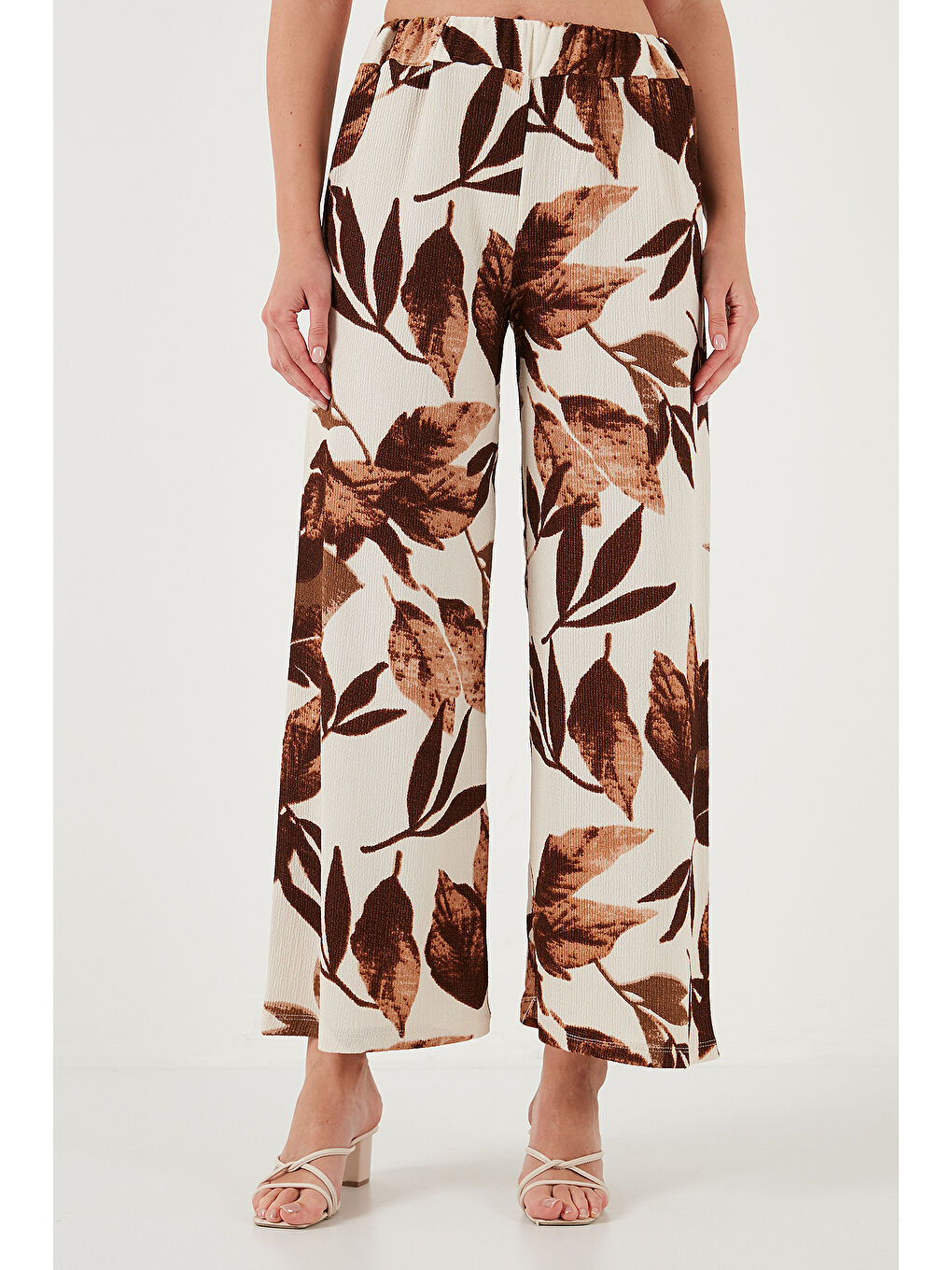 Sarı Desenli Beli Lastikli Bol Paça Kadın Pantolon 5869018-3