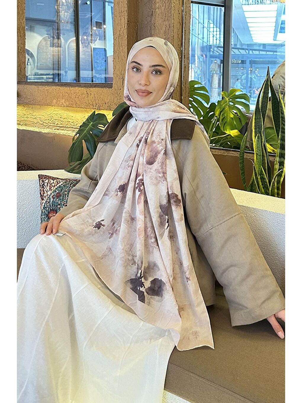 Batik Çiçek Desen Bambu Şal Bej-1