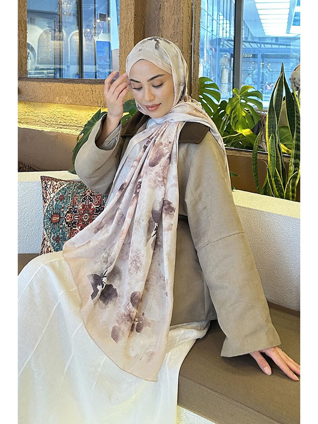 Batik Çiçek Desen Bambu Şal Bej-2