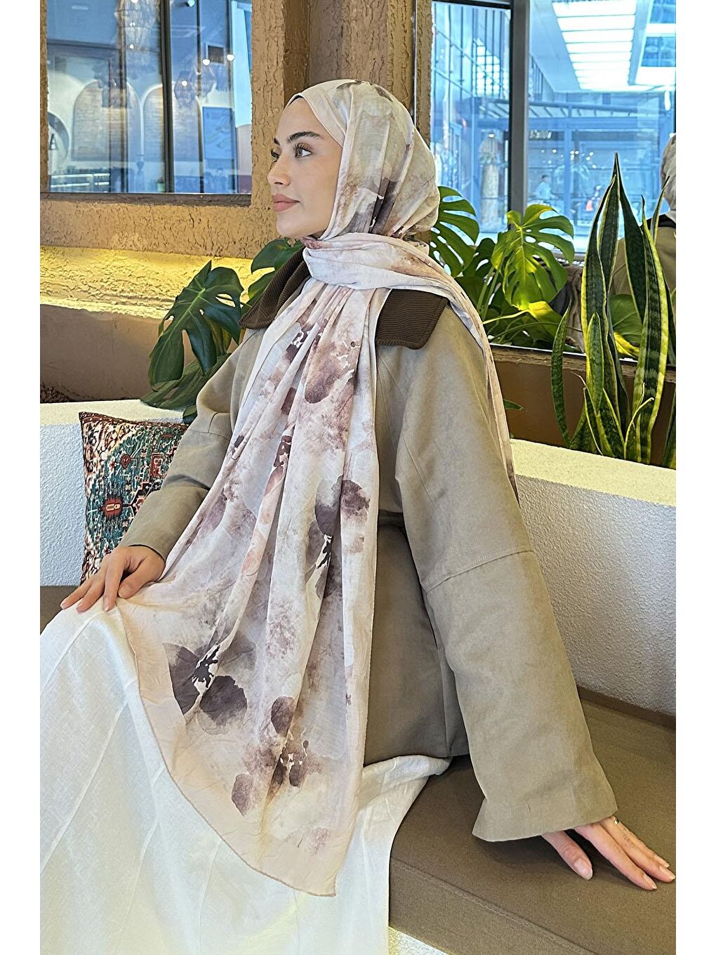 Batik Çiçek Desen Bambu Şal Bej-3