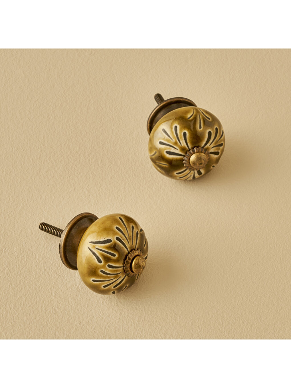 Sarı Taro Kulp 4'lü Hardal (6x3x3 cm)-2