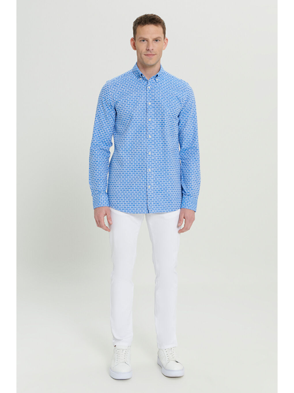 Erkek Mavi %100 Pamuk Slim Fit Dar Kesim Düğmeli Yaka Armürlü Gömlek-1